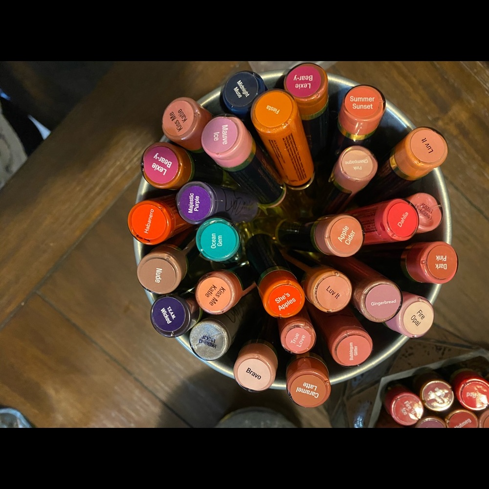 LipSense - Picture 4 of 8